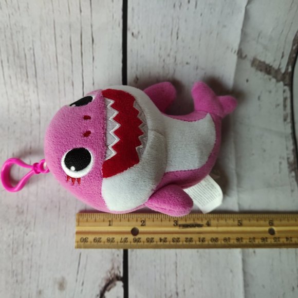 Pinkfong Baby Shark Plush Keychain backpack clip mommy shark pink shark - Picture 6 of 6